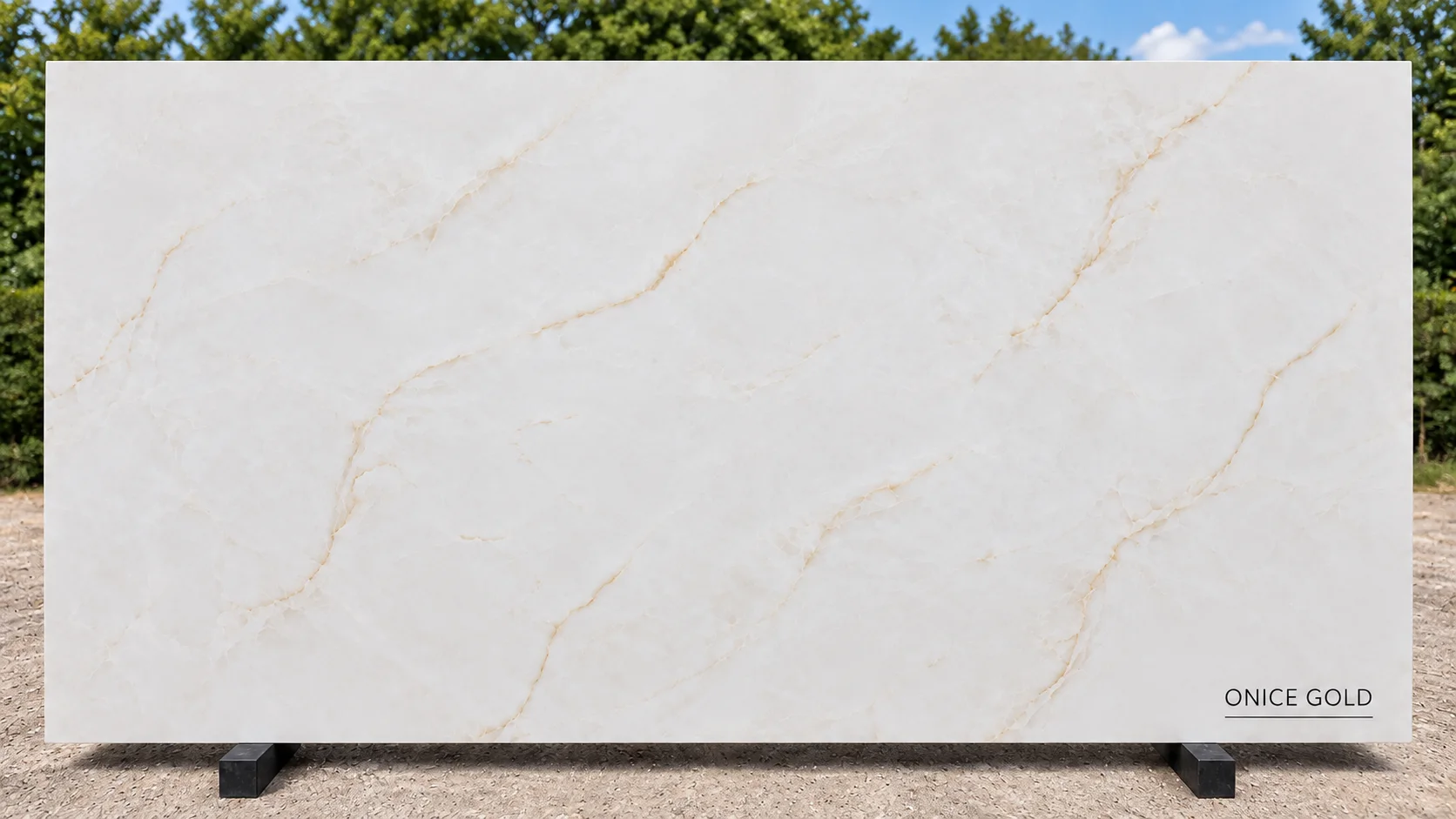 Onice Gold light porcelain surface with subtle golden veining